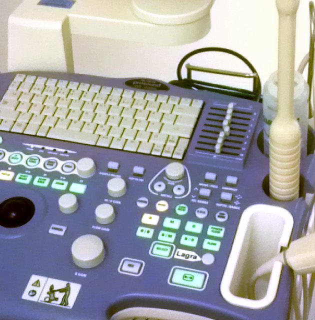 Aparelho de ultrassom com transdutor vaginal